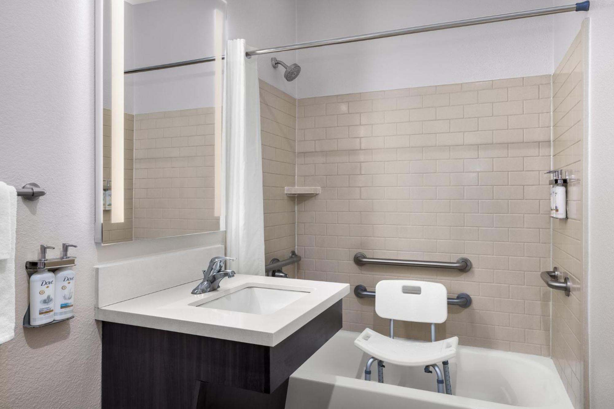 Candlewood Suites Alexandria By Ihg Eksteriør billede