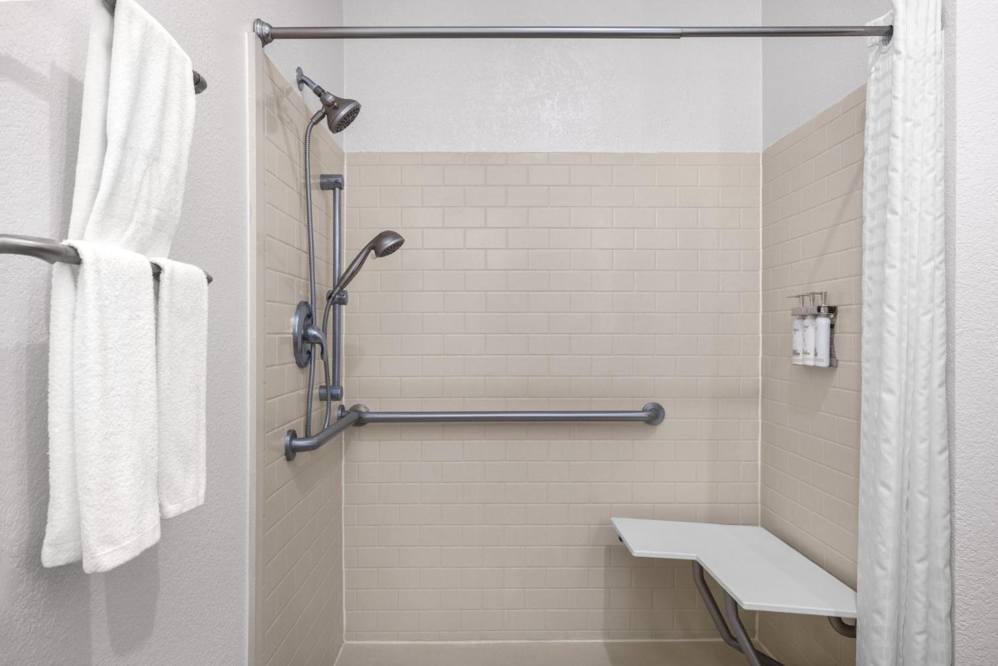 Candlewood Suites Alexandria By Ihg Eksteriør billede